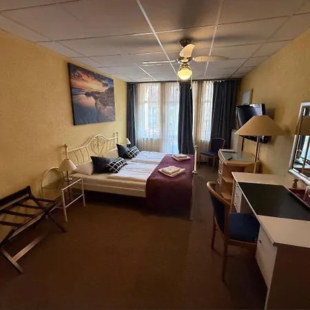 Hotel Deutscher Hof 3*